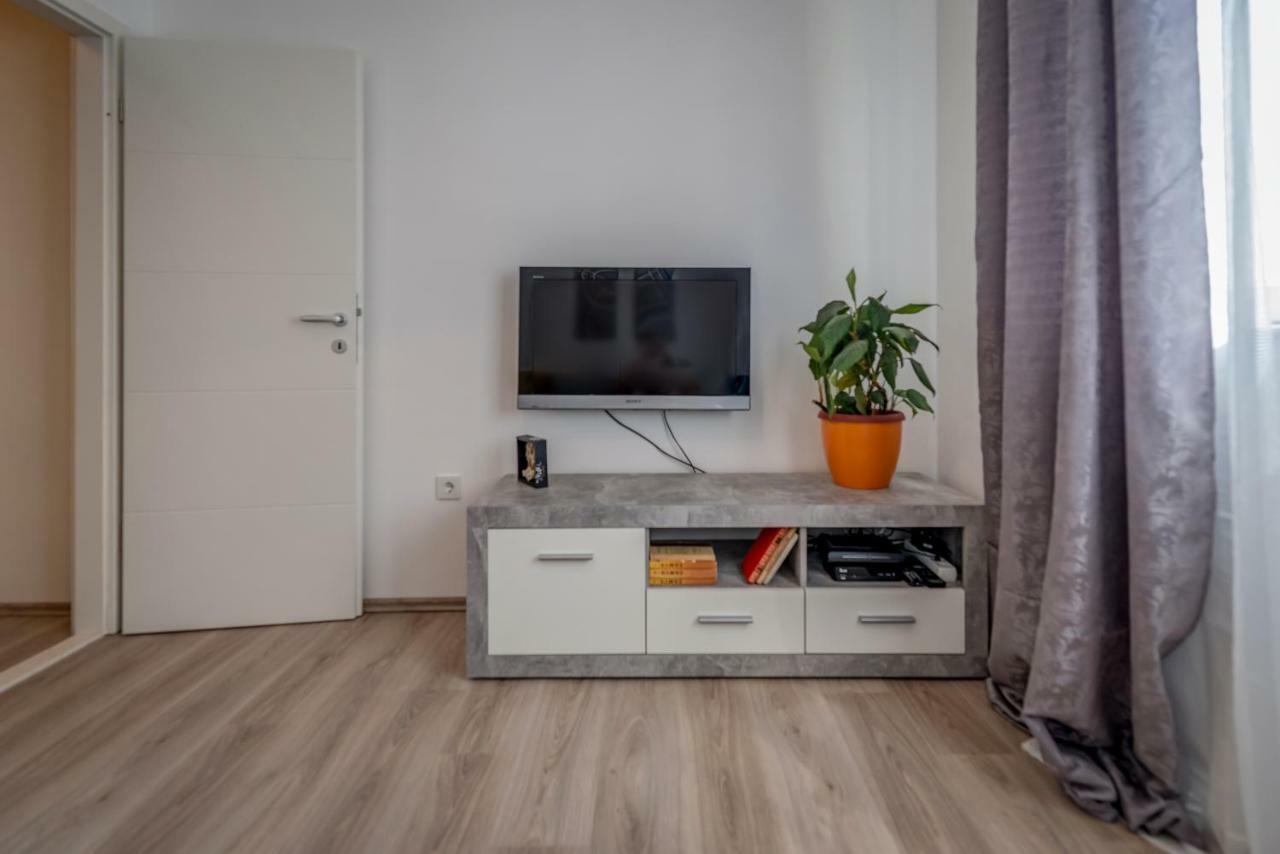 Chris'S Condo Split Dış mekan fotoğraf